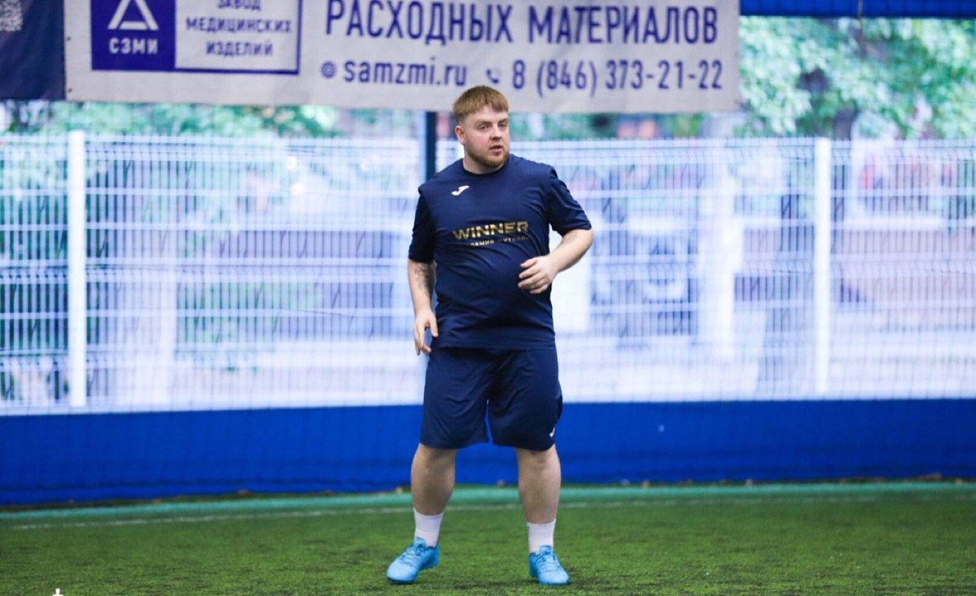 Игрок секции на площадке